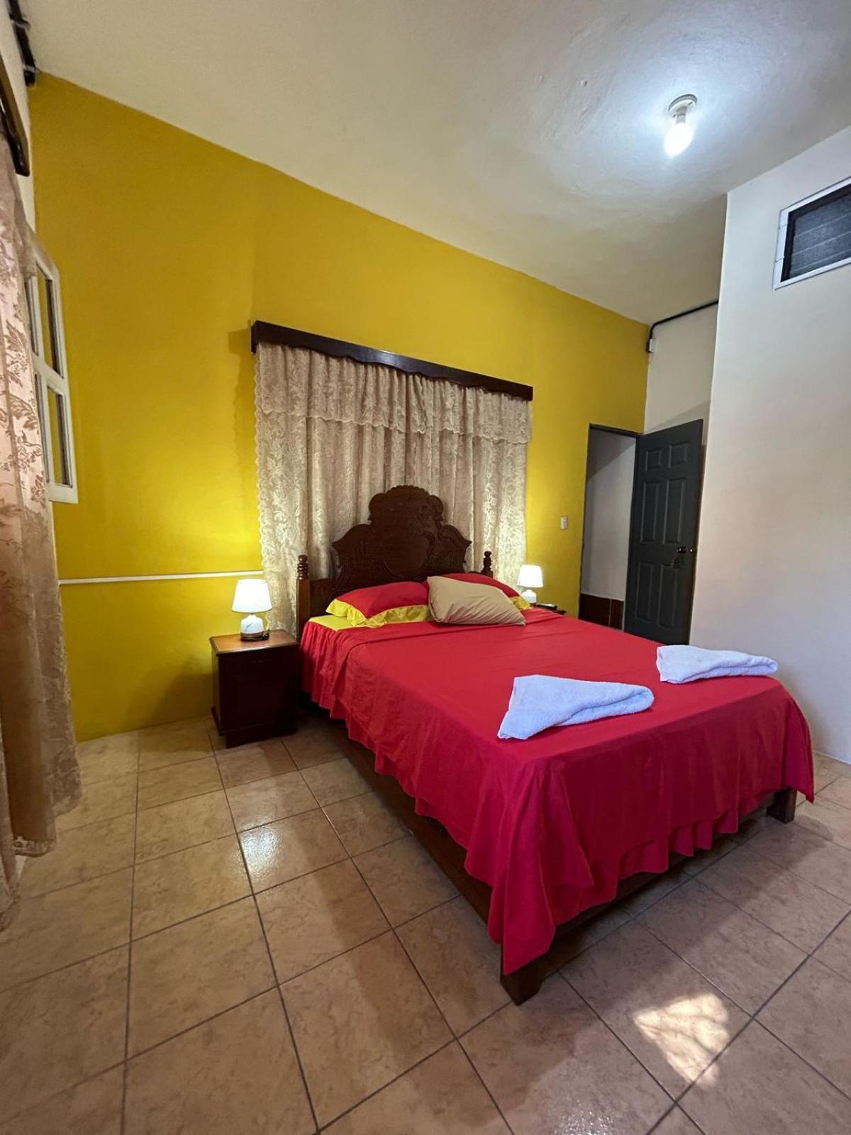 Casa Maya Itza Flores Luaran gambar