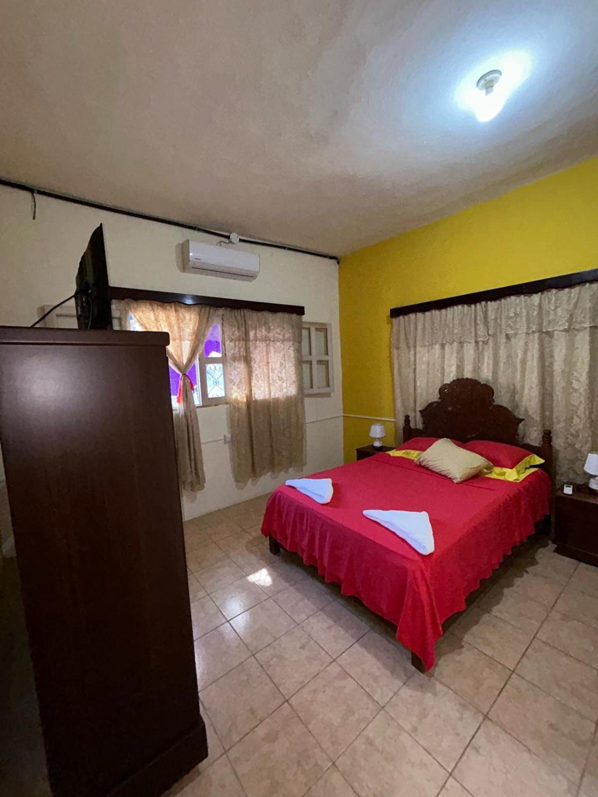 Casa Maya Itza Flores Luaran gambar