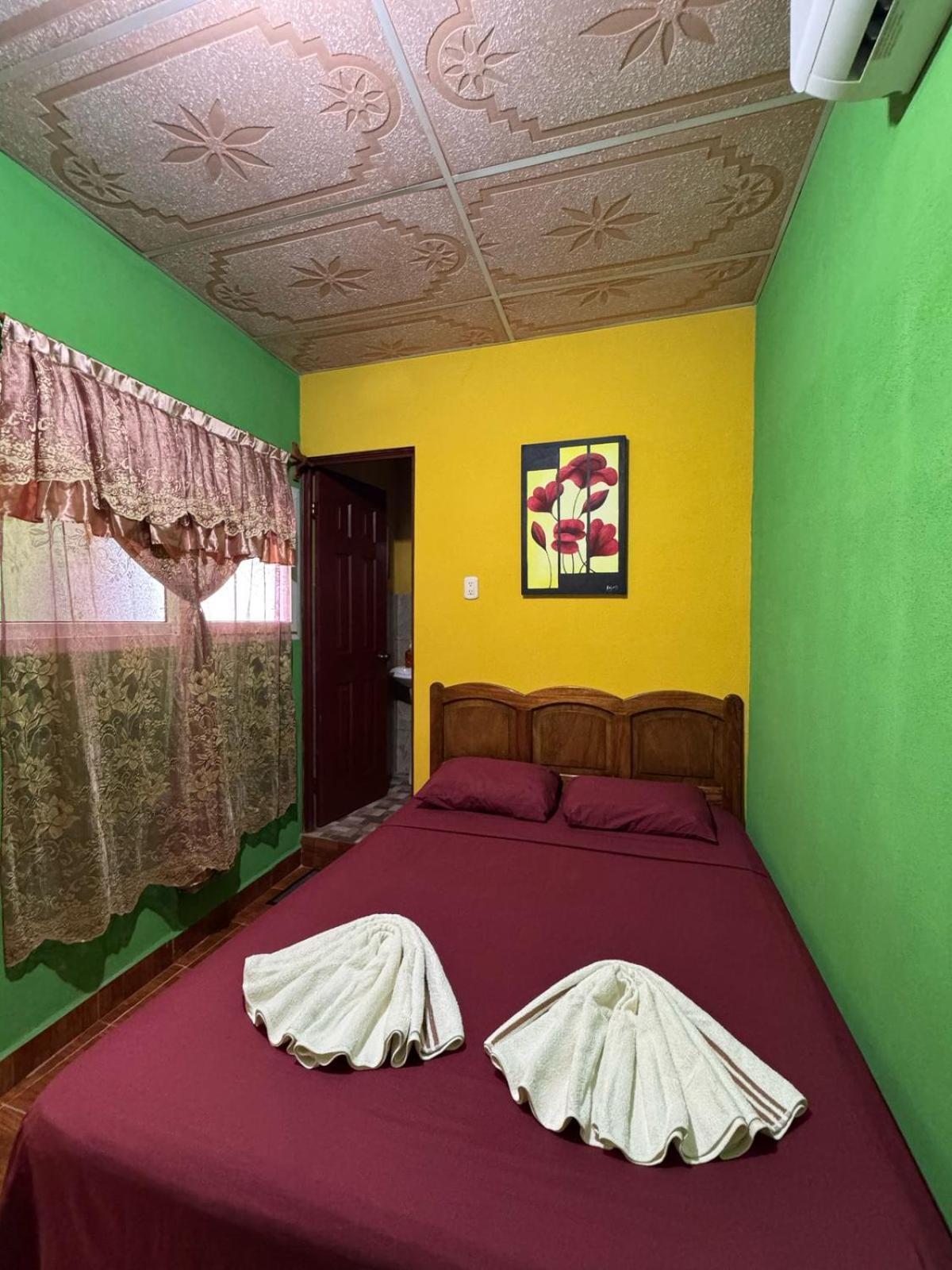 Casa Maya Itza Flores Luaran gambar