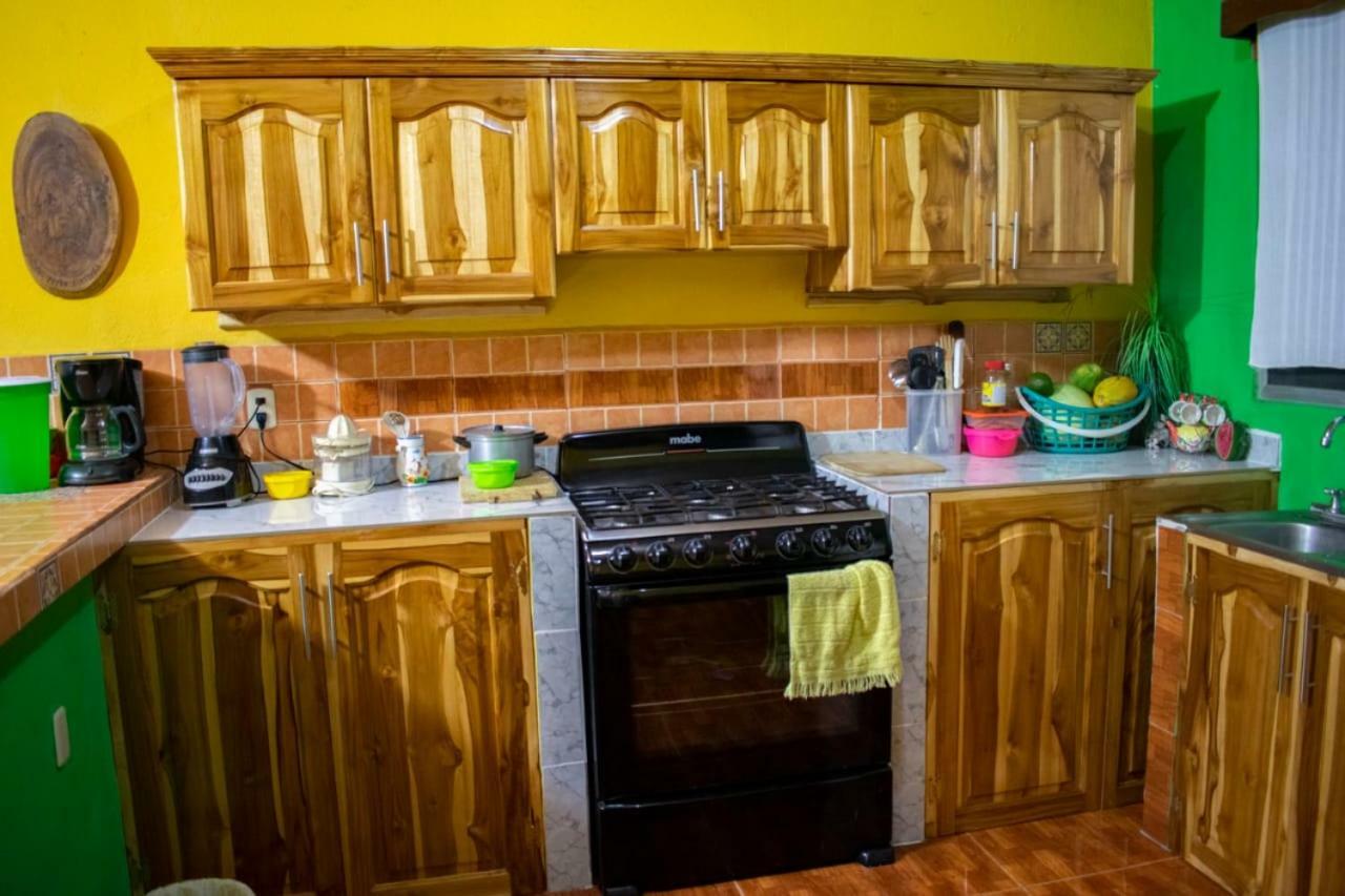 Casa Maya Itza Flores Luaran gambar