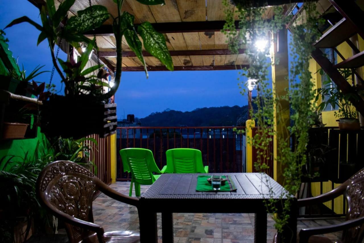 Casa Maya Itza Flores Luaran gambar